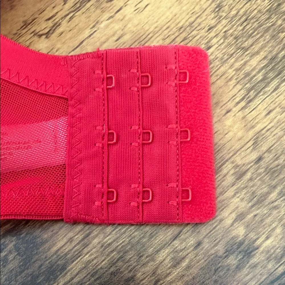 Adrienne Vittadini Red T-Shirt Bra